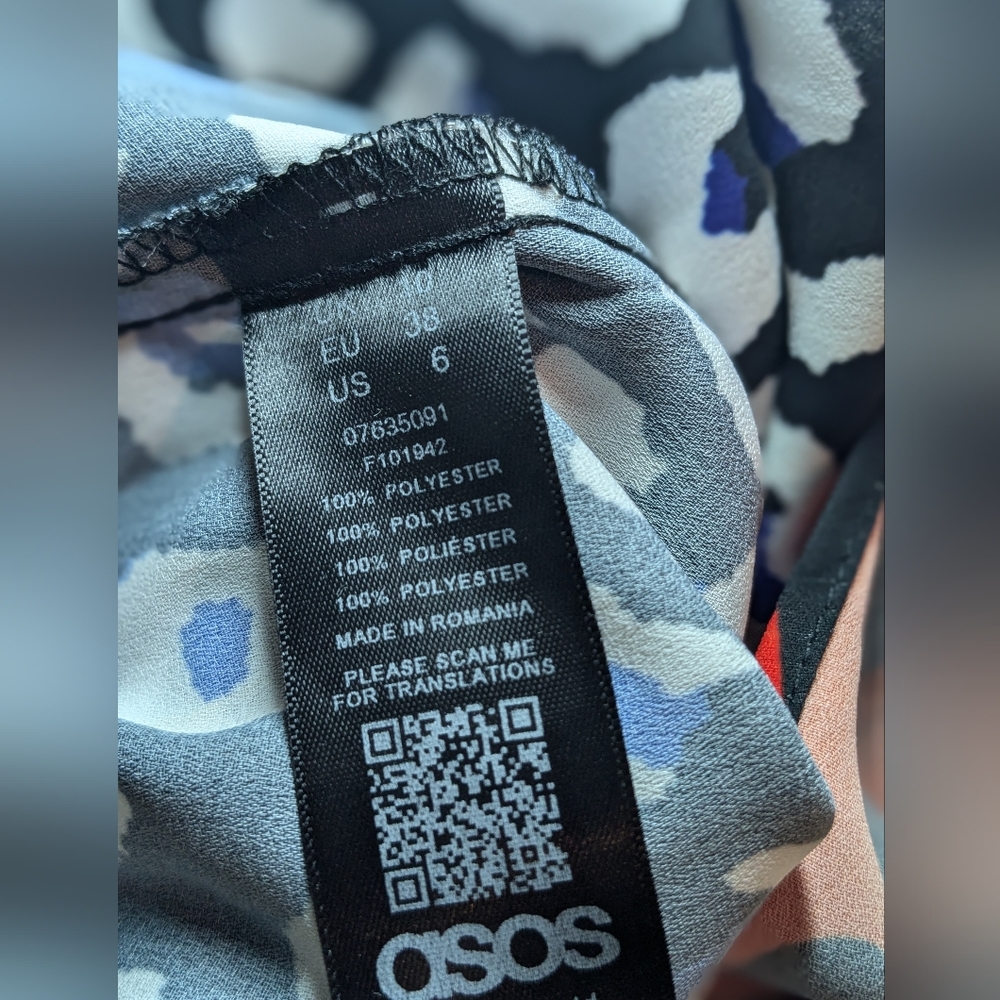 ASOS Abstract Print Romper - Picture 7 of 7